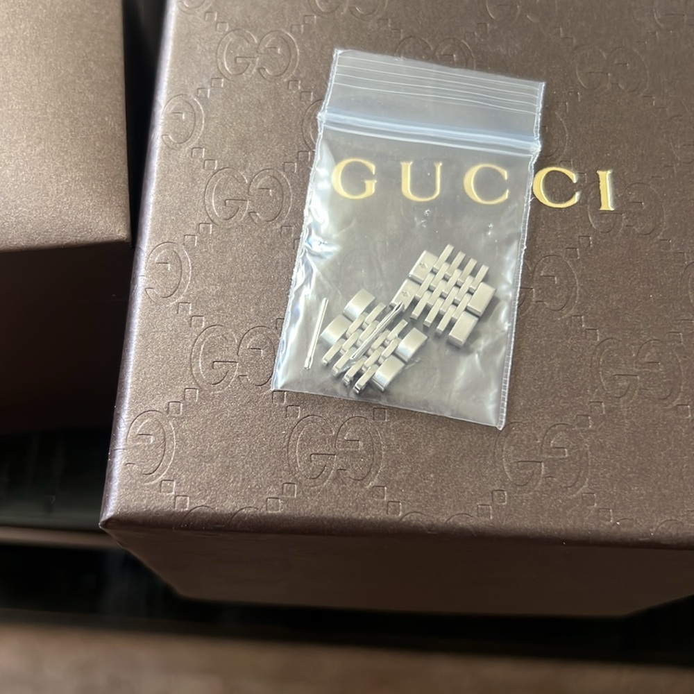 NWOT GUCCI G-TIMELESS watch - Picture 8 of 10